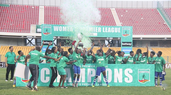 A jubliant Ampem Darkoa side celebrating their league title.